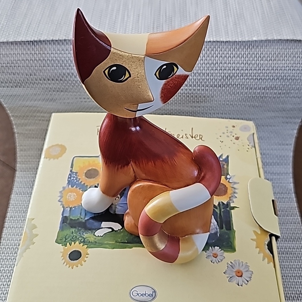 NIB Pink Cat Figurine LUCA by Goebel Rosina Wachtmeister Collection